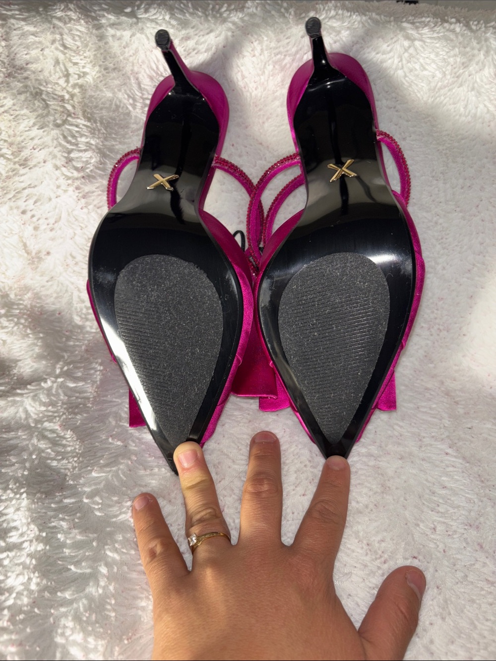 Missing one bling Express Women's Magenta Satin Pointed Toe Bow Slingback Heels - Picture 6 of 14